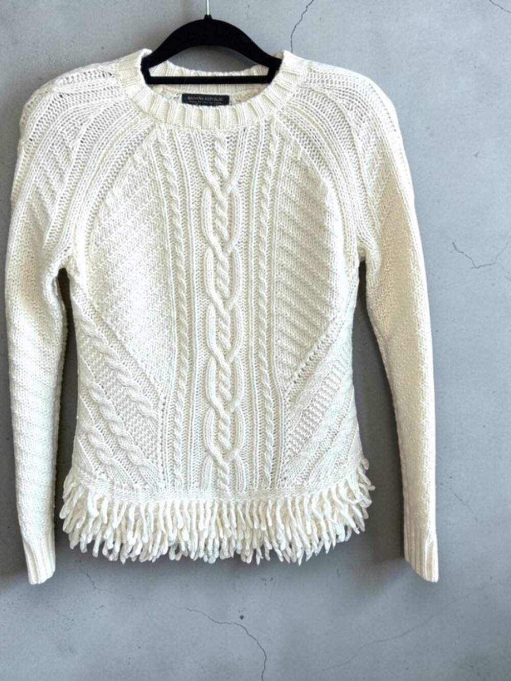 Banana Republic Ivory Merino Wool Blend Cable Knit Fringe Sweater Size Medium